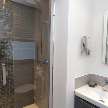 Johnny Διαμέρισμα *